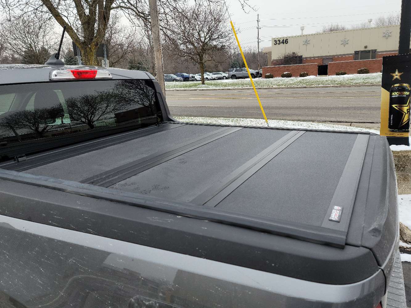 [AX12019] UnderCover ArmorFlex Hard Folding Tonneau Cover (Standard Bed) - Silverado/Sierra ( 2014 - 2018 )