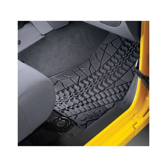 MOPAR Floor Slush Mats with Tire Tread Pattern (All Weather) - Jeep Wrangler JKU 4 Door ( 2007 - 2013 )